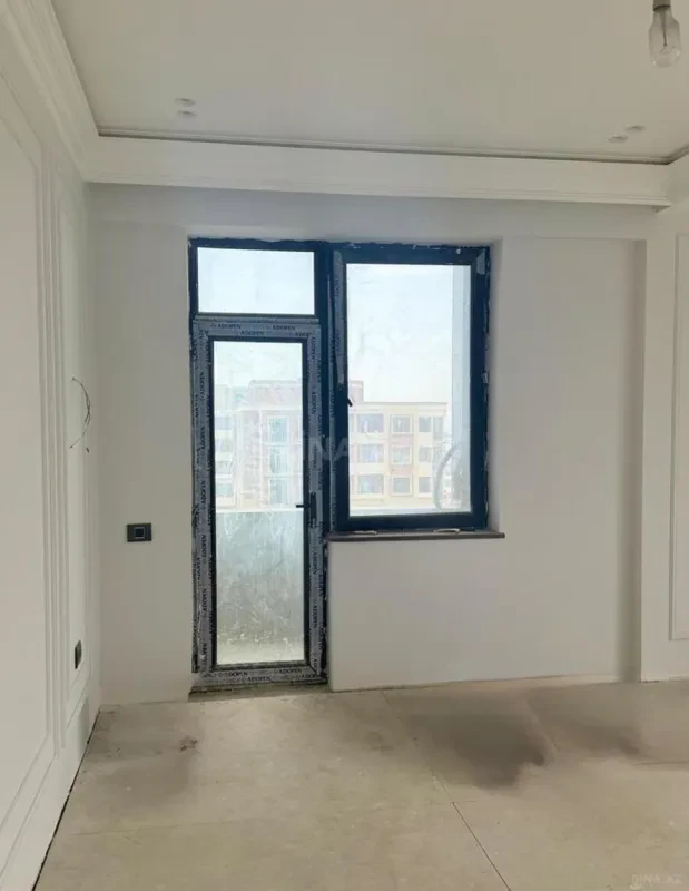 Kirayə verilir 3 otaqlı mənzil 112 m²