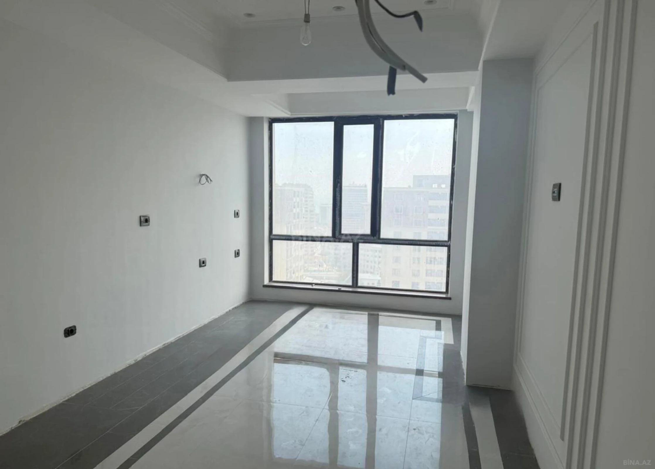 Kirayə verilir 3 otaqlı mənzil 112 m²