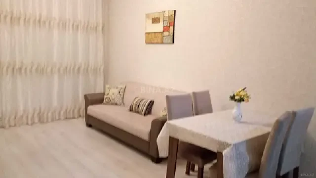 Kirayə verilir 2 otaqlı mənzil 50 m²