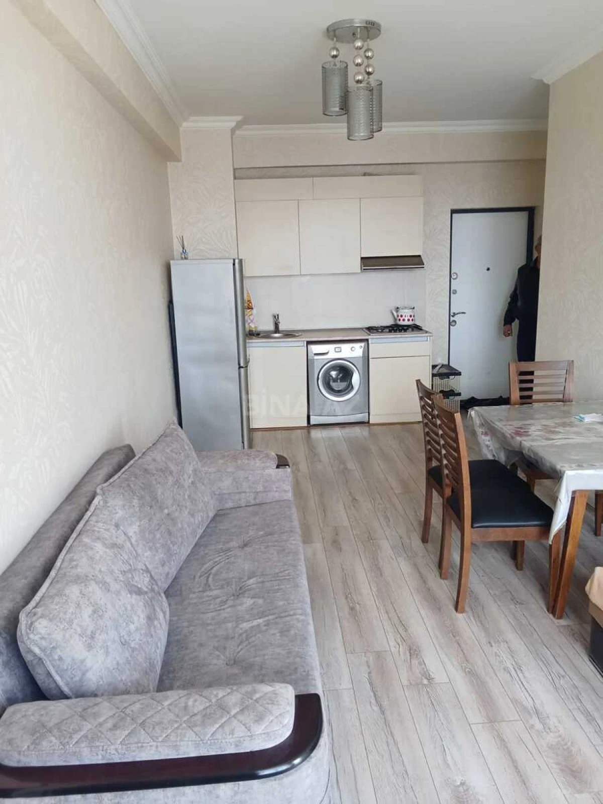 Kirayə verilir 2 otaqlı mənzil 55 m²