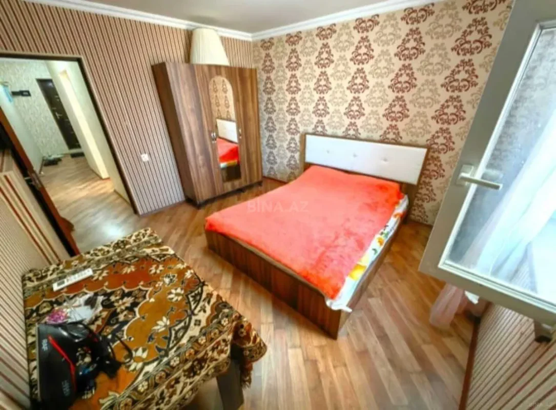 Satılır 2 otaqlı mənzil 80 m²