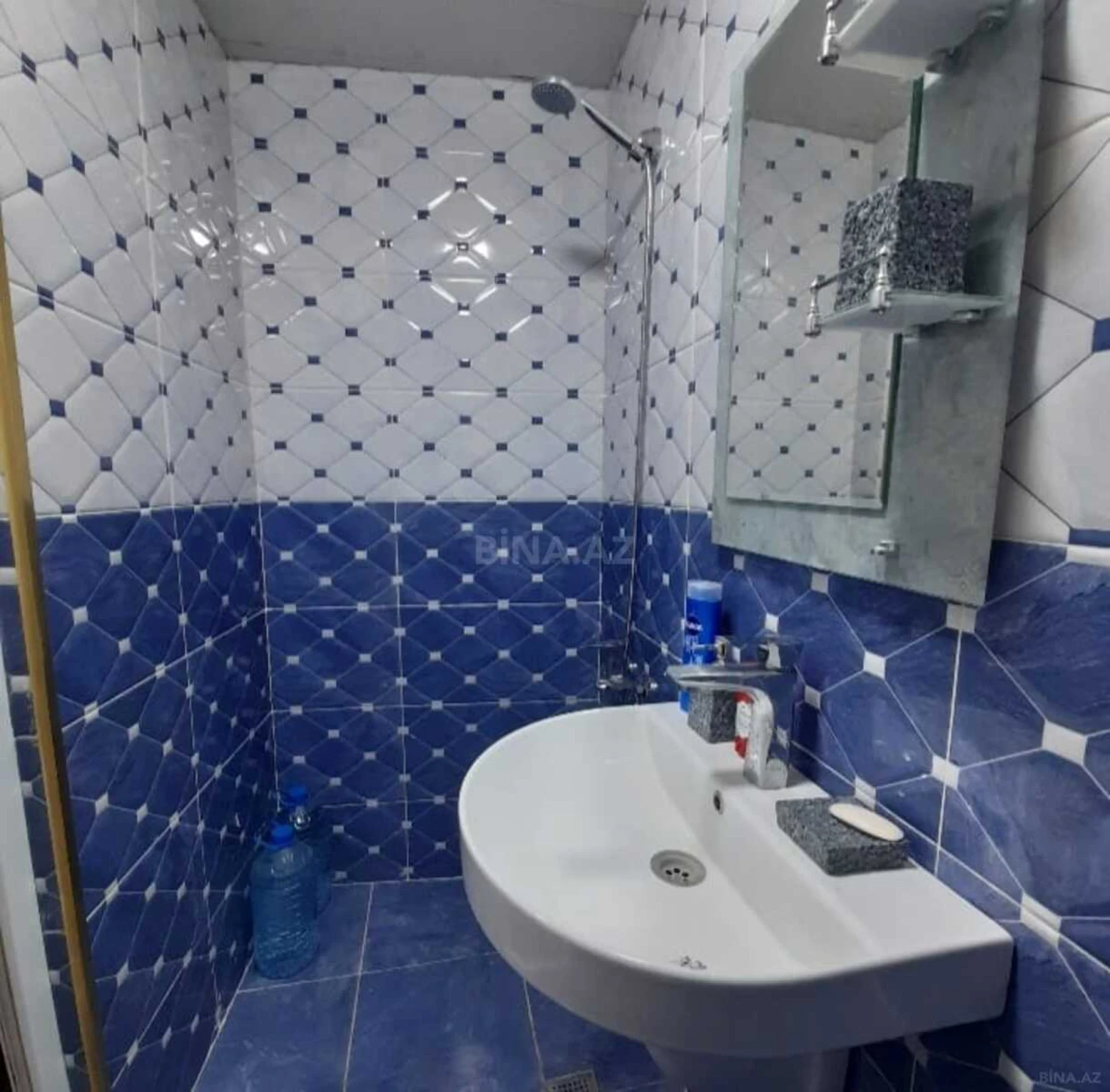 Satılır 2 otaqlı mənzil 80 m²