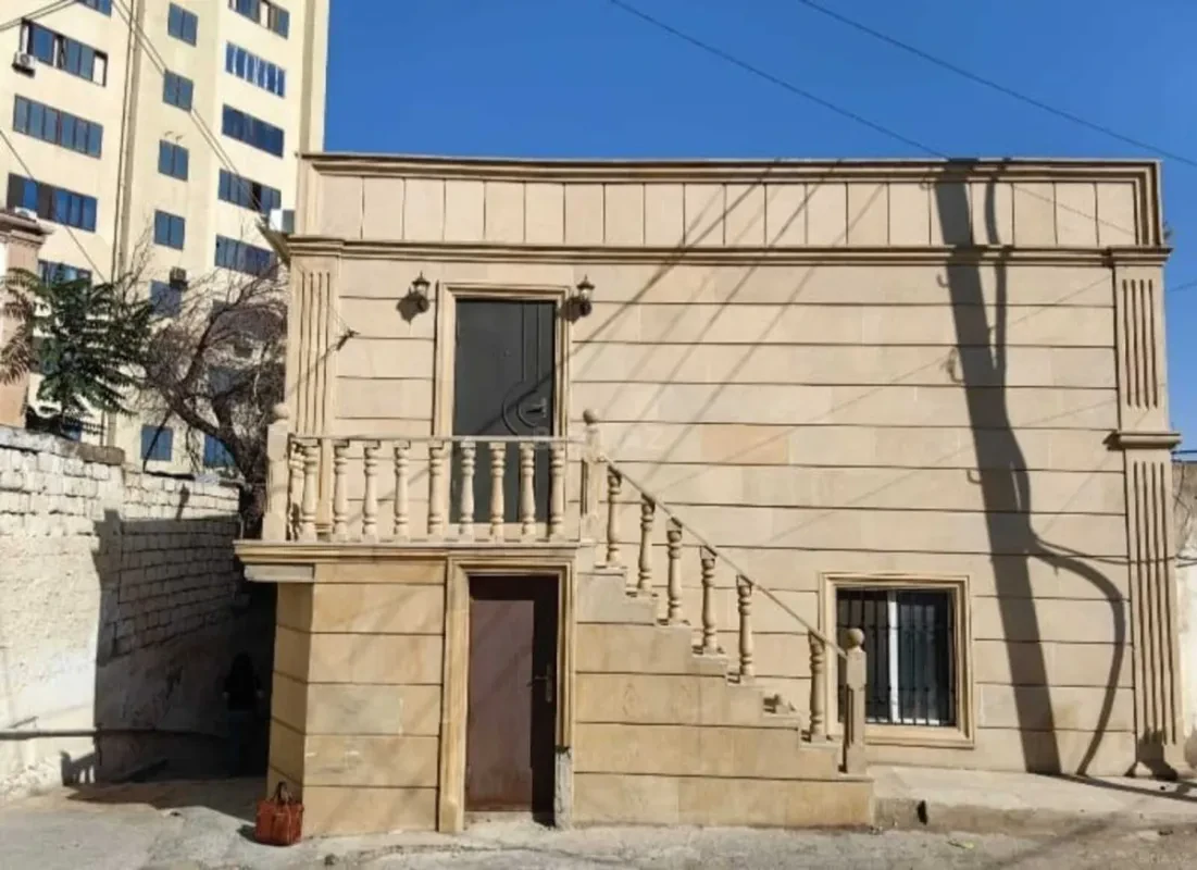 Satılır 2 otaqlı mənzil 80 m²