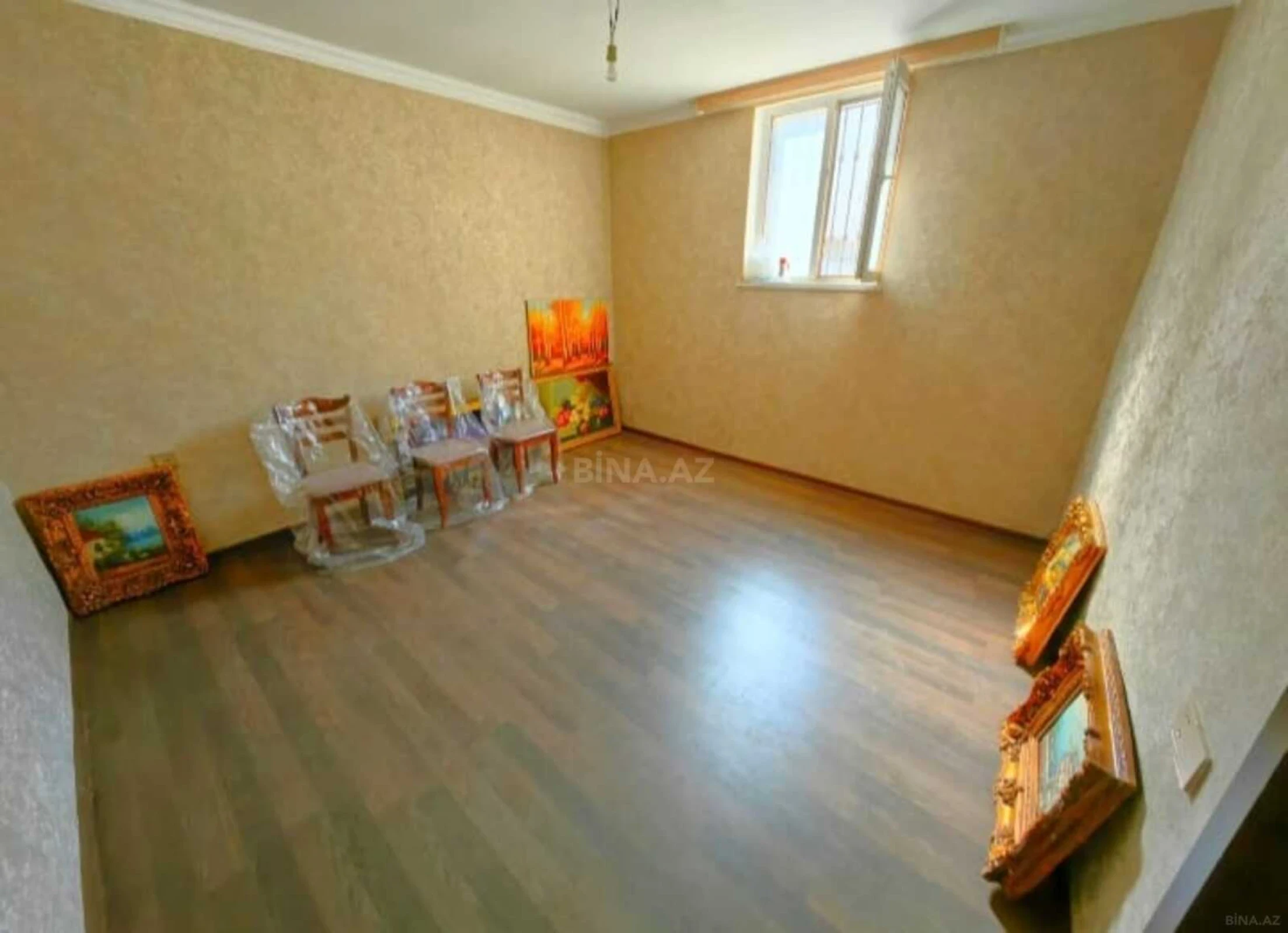 Satılır 2 otaqlı mənzil 80 m²