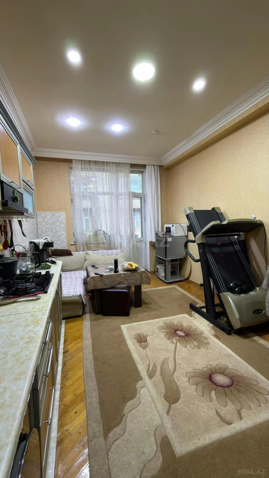 Satılır 4 otaqlı mənzil 160 m²