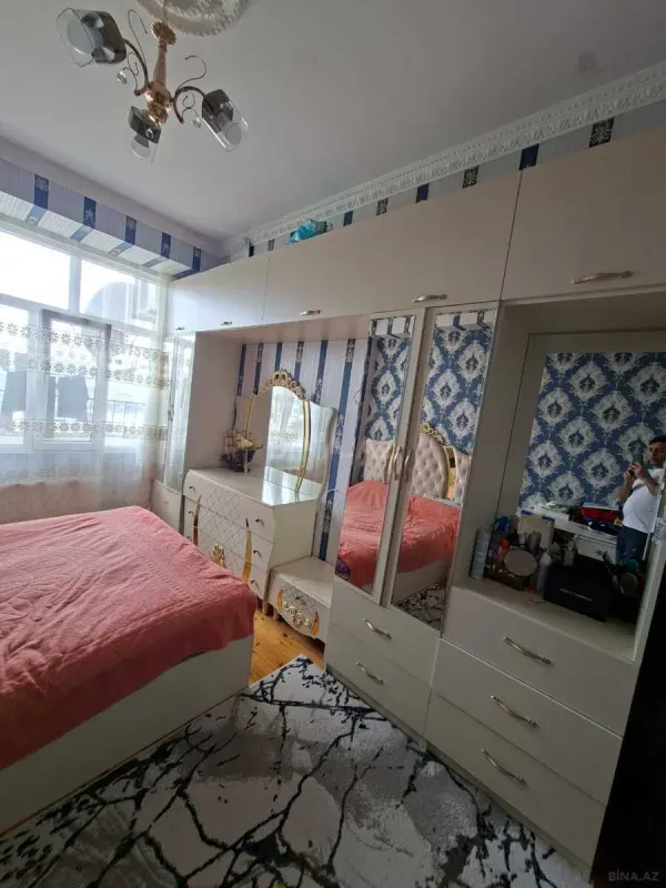 Satılır 2 otaqlı mənzil 62 m²