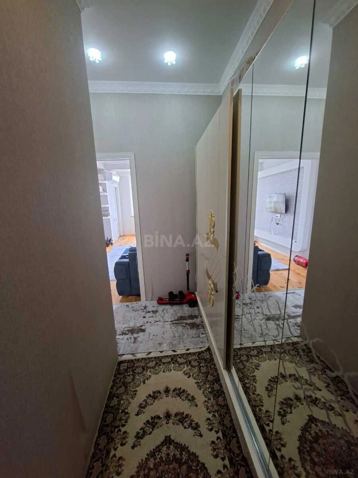 Satılır 2 otaqlı mənzil 62 m²