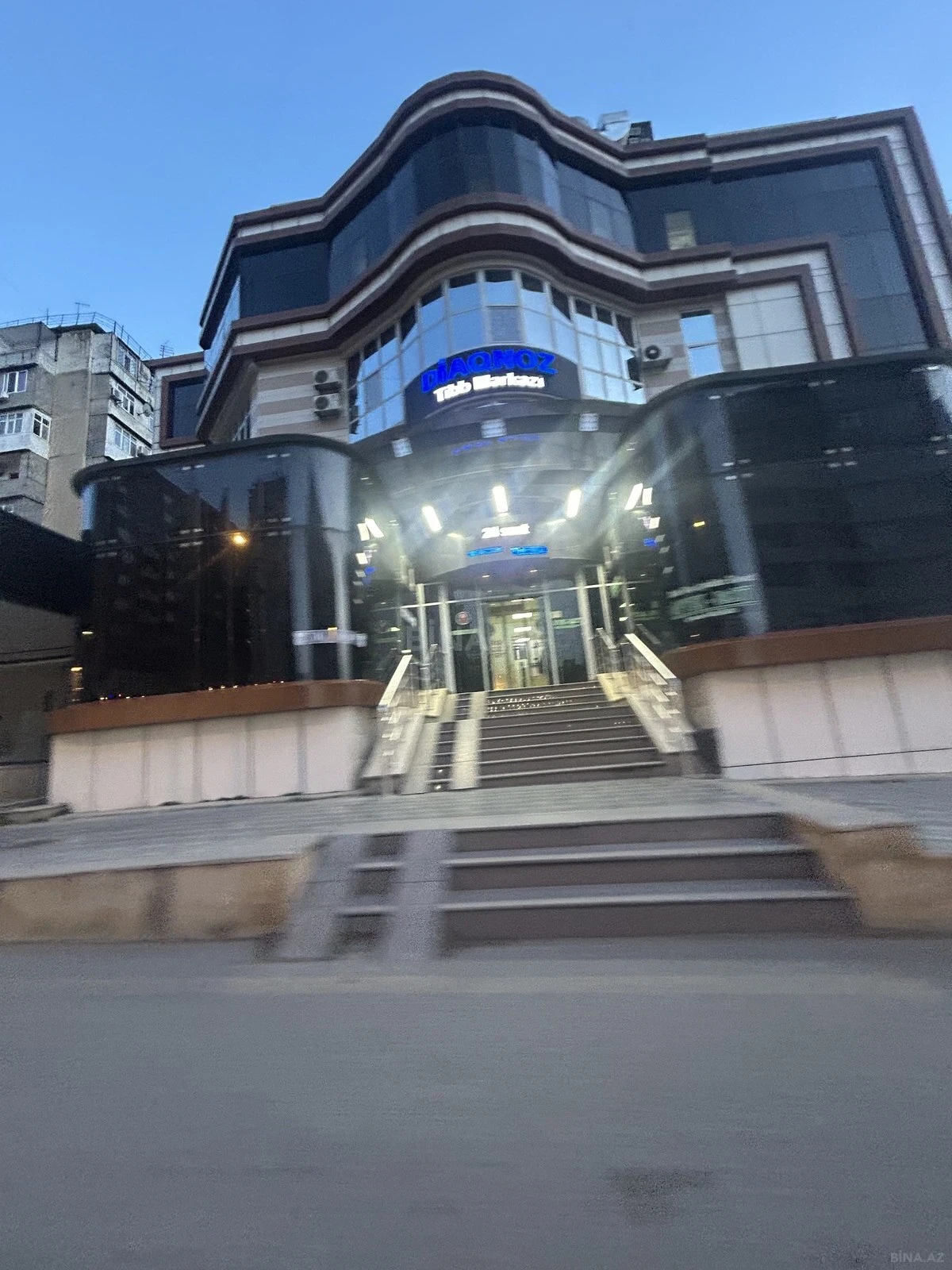 Satılır 2 otaqlı mənzil 58 m²