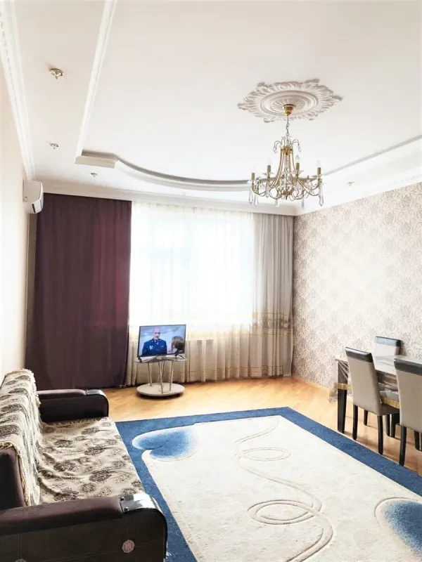 Satılır 2 otaqlı mənzil 96 m²