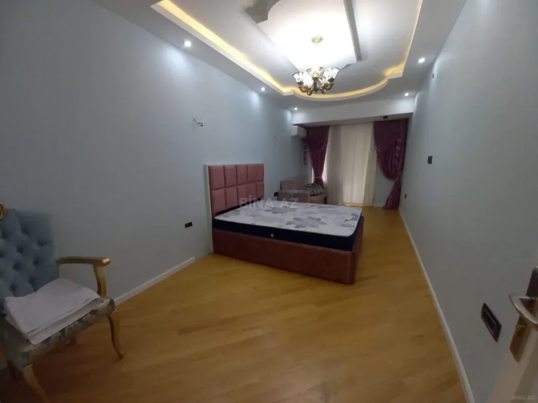 Kirayə verilir 3 otaqlı mənzil 140 m²