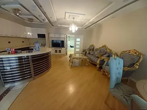 Kirayə verilir 3 otaqlı mənzil 140 m²
