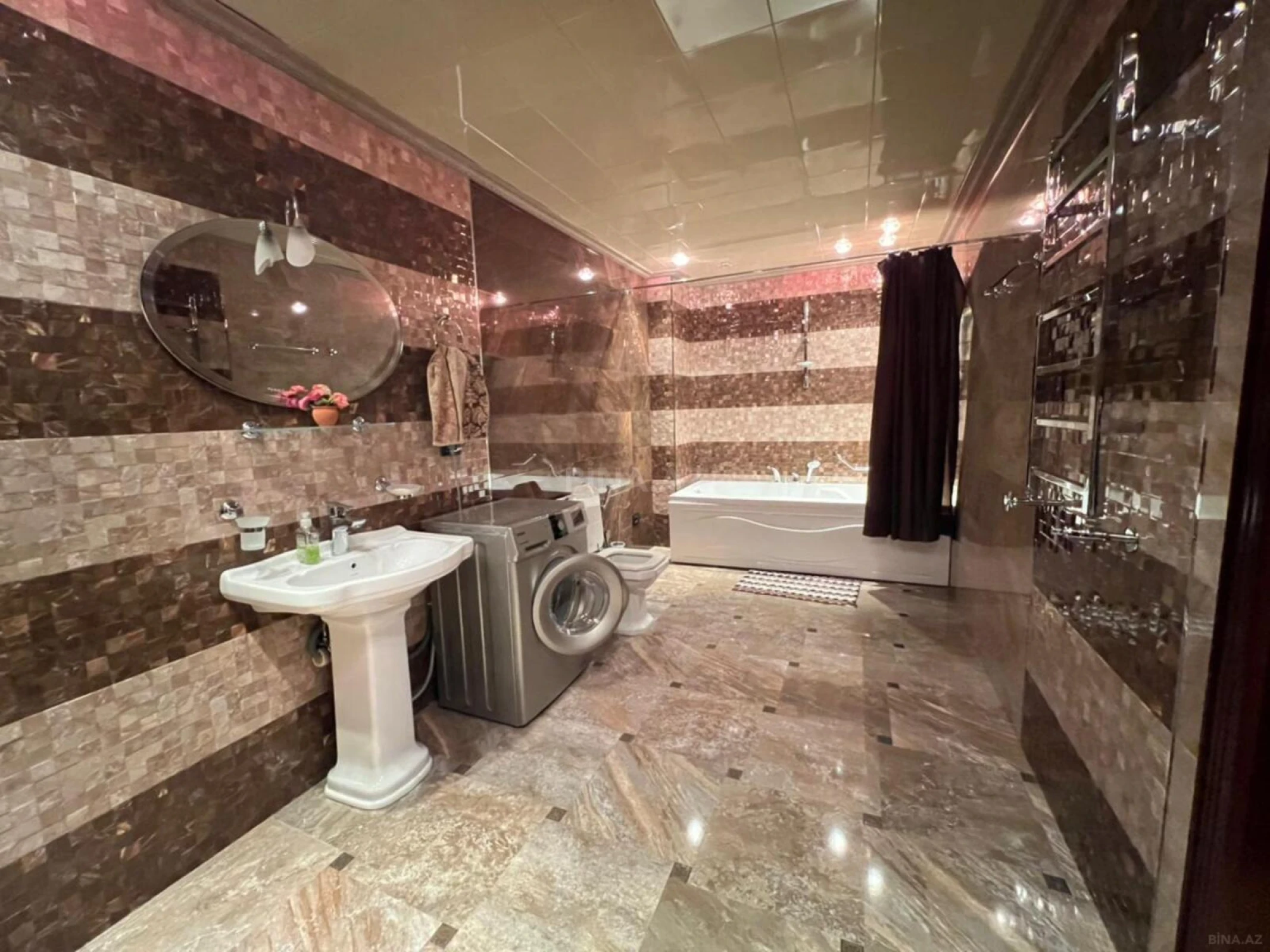 Kirayə verilir 2 otaqlı mənzil 110 m²
