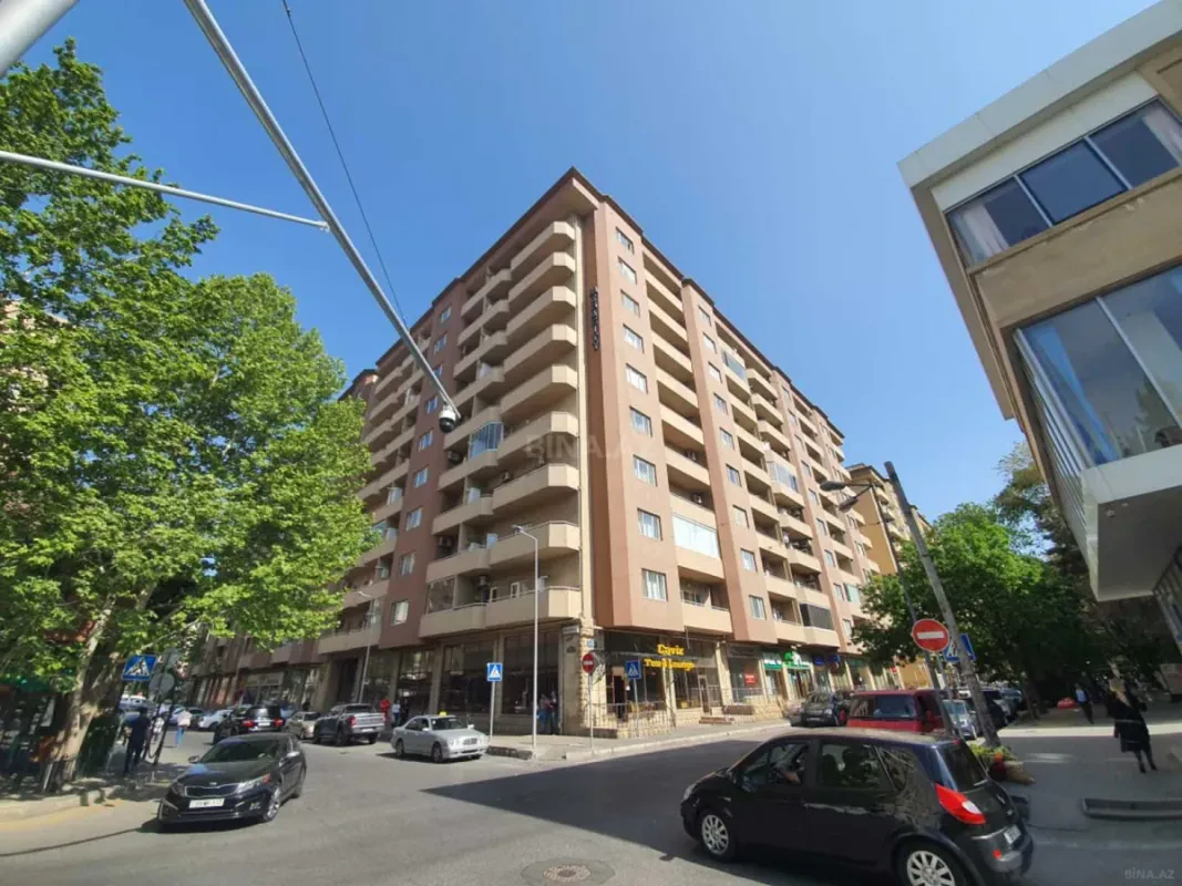 Kirayə verilir 2 otaqlı mənzil 65 m²