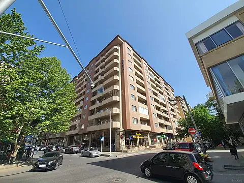Kirayə verilir 2 otaqlı mənzil 65 m² — Bakı 2 otaq 65.00 m²