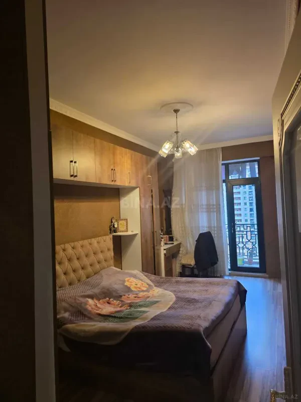 Satılır 2 otaqlı mənzil 64 m²