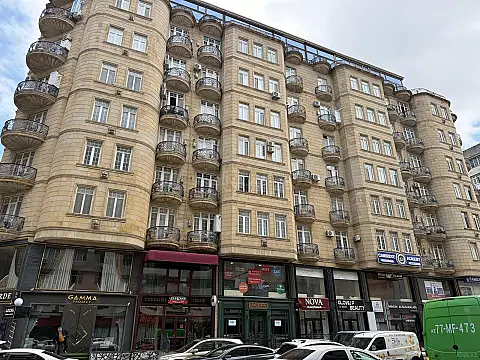 Satılır 3 otaqlı mənzil 150 m² — Bakı, Nərimanov 3 otaq 150.00 m²
