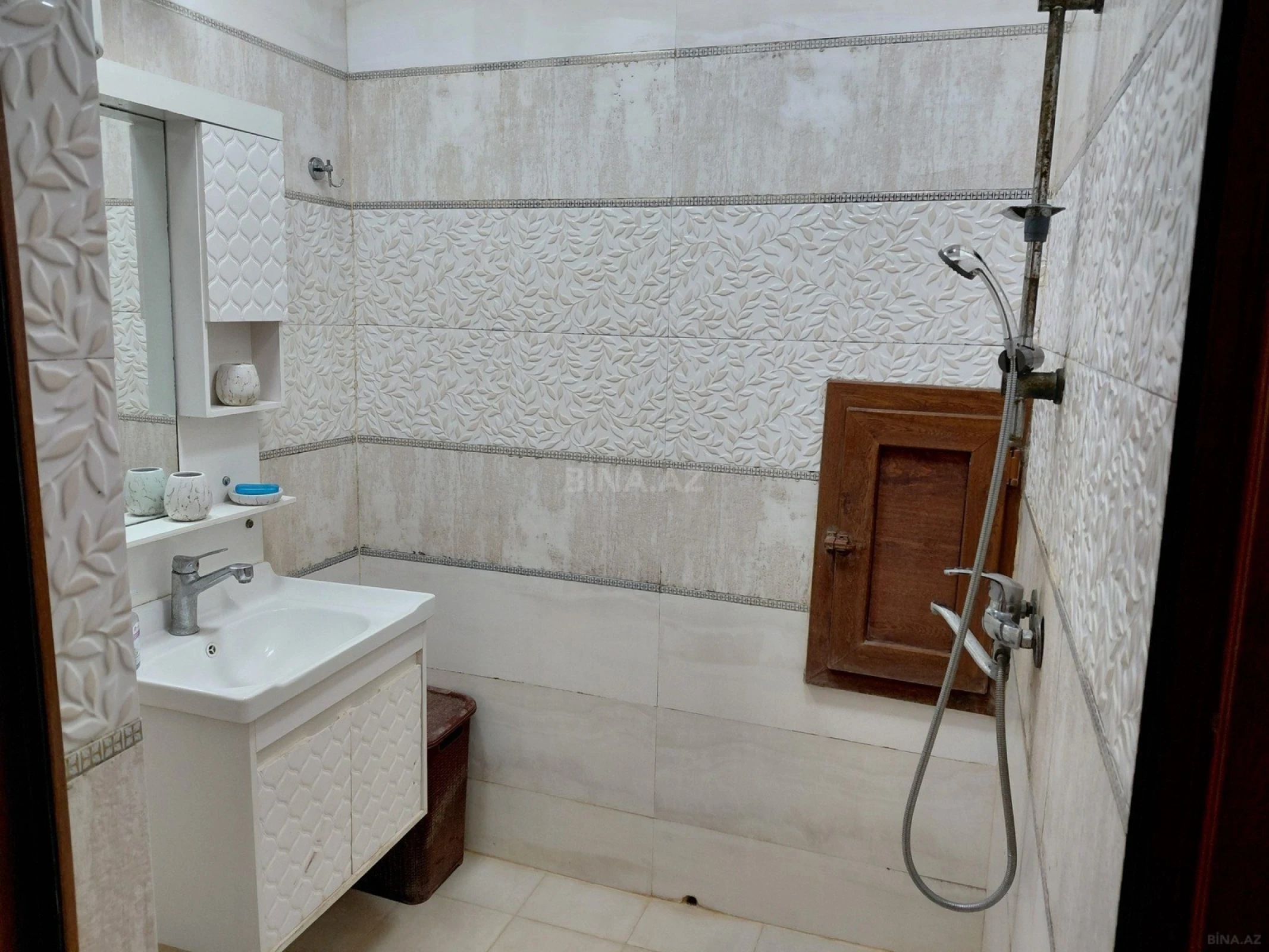 Kirayə verilir 2 otaqlı mənzil 80 m²