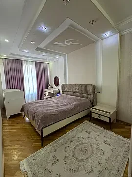 Satılır 3 otaqlı mənzil 110 m²