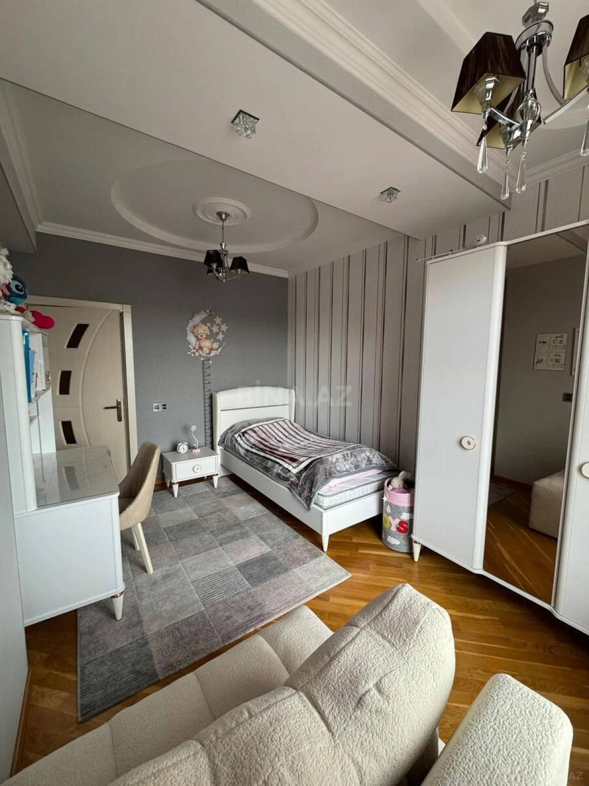 Satılır 3 otaqlı mənzil 110 m²