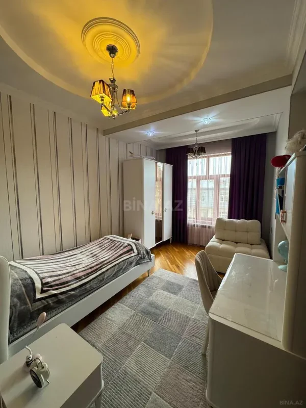 Satılır 3 otaqlı mənzil 110 m²