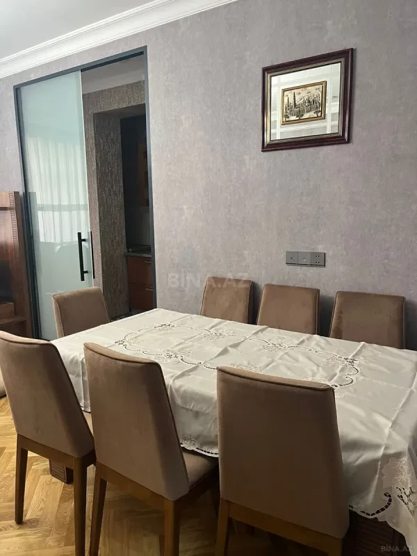 Satılır 3 otaqlı mənzil 120 m²