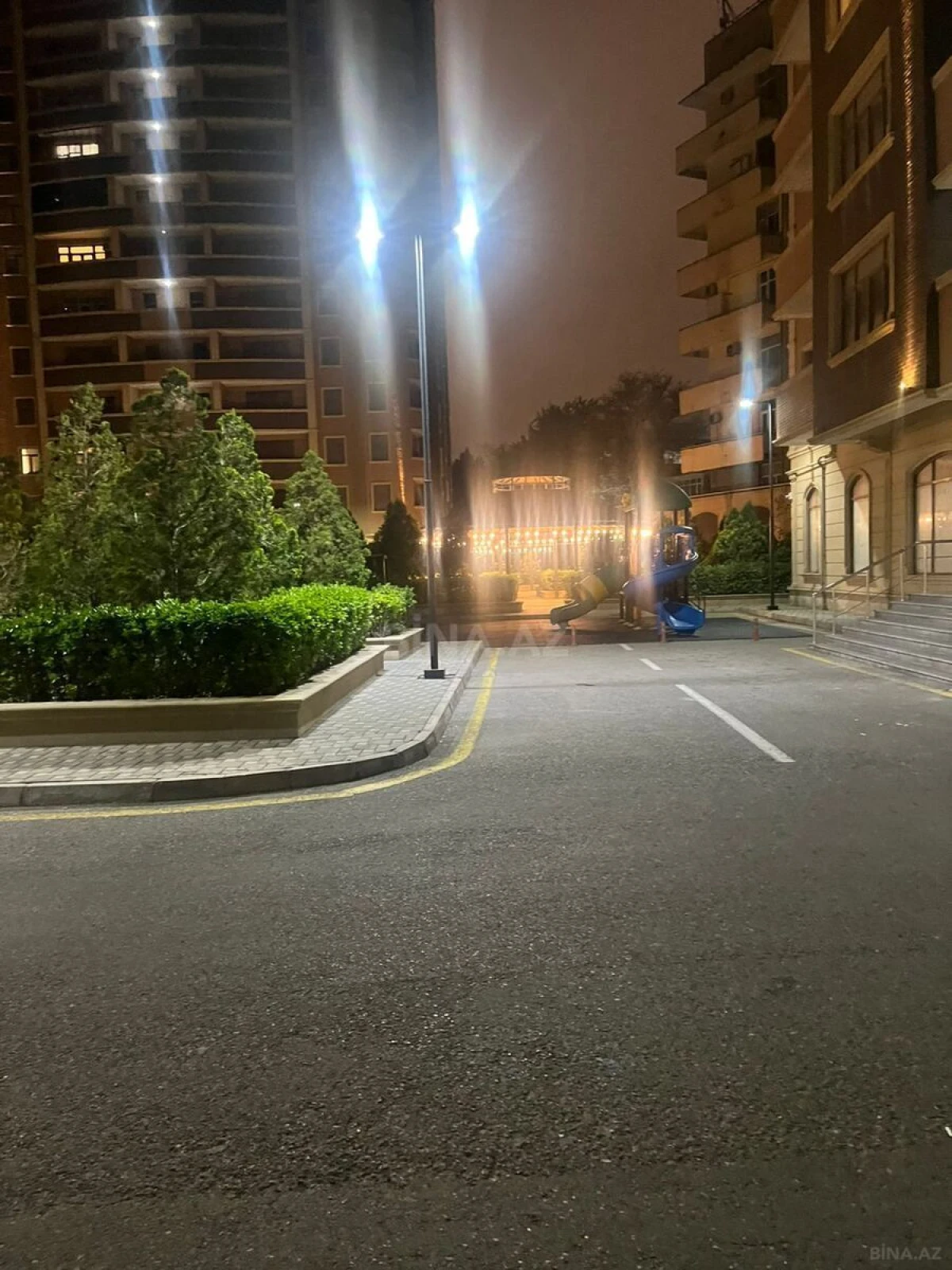Satılır 3 otaqlı mənzil 120 m²