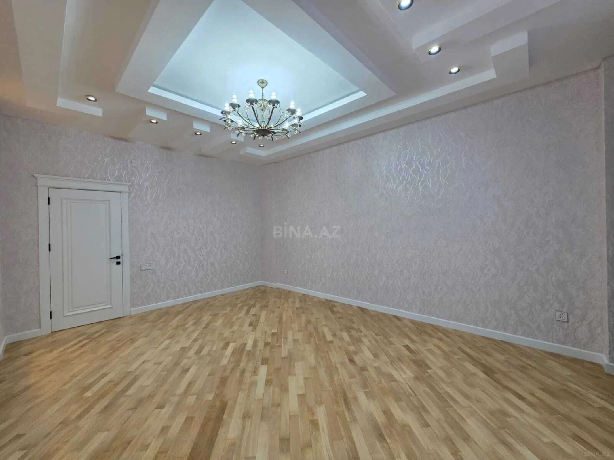 Satılır 3 otaqlı mənzil 106 m²