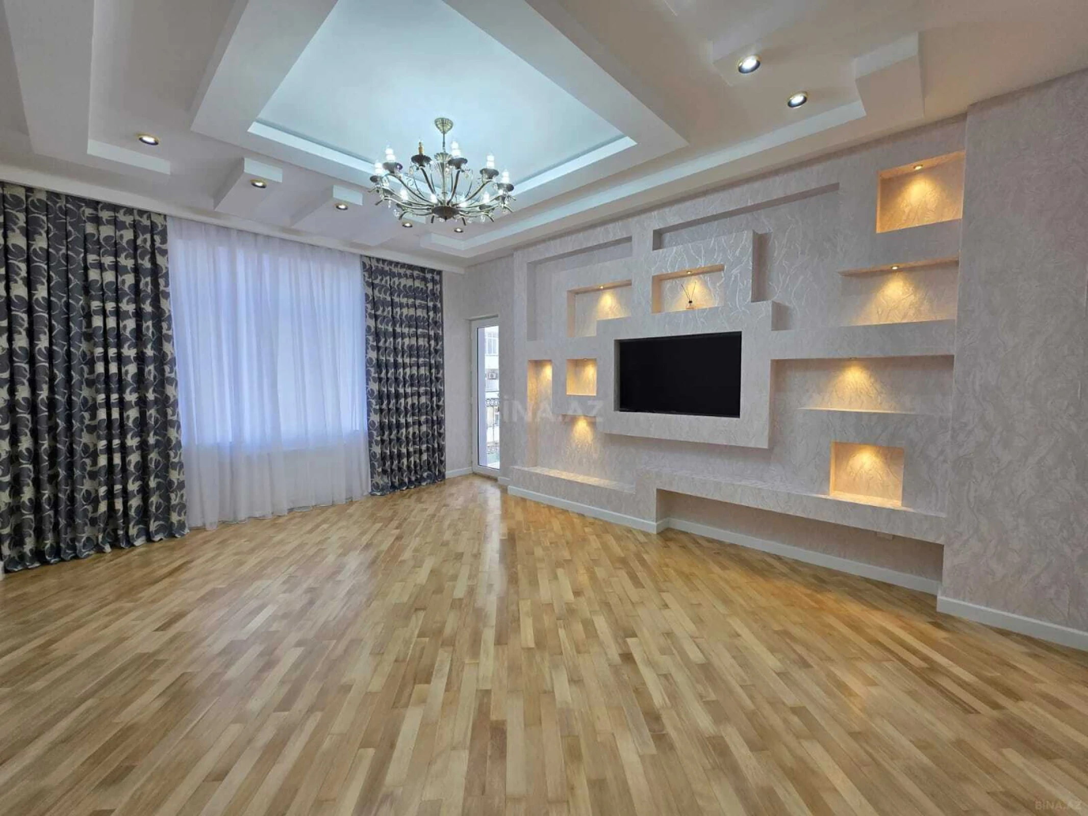 Satılır 3 otaqlı mənzil 106 m²
