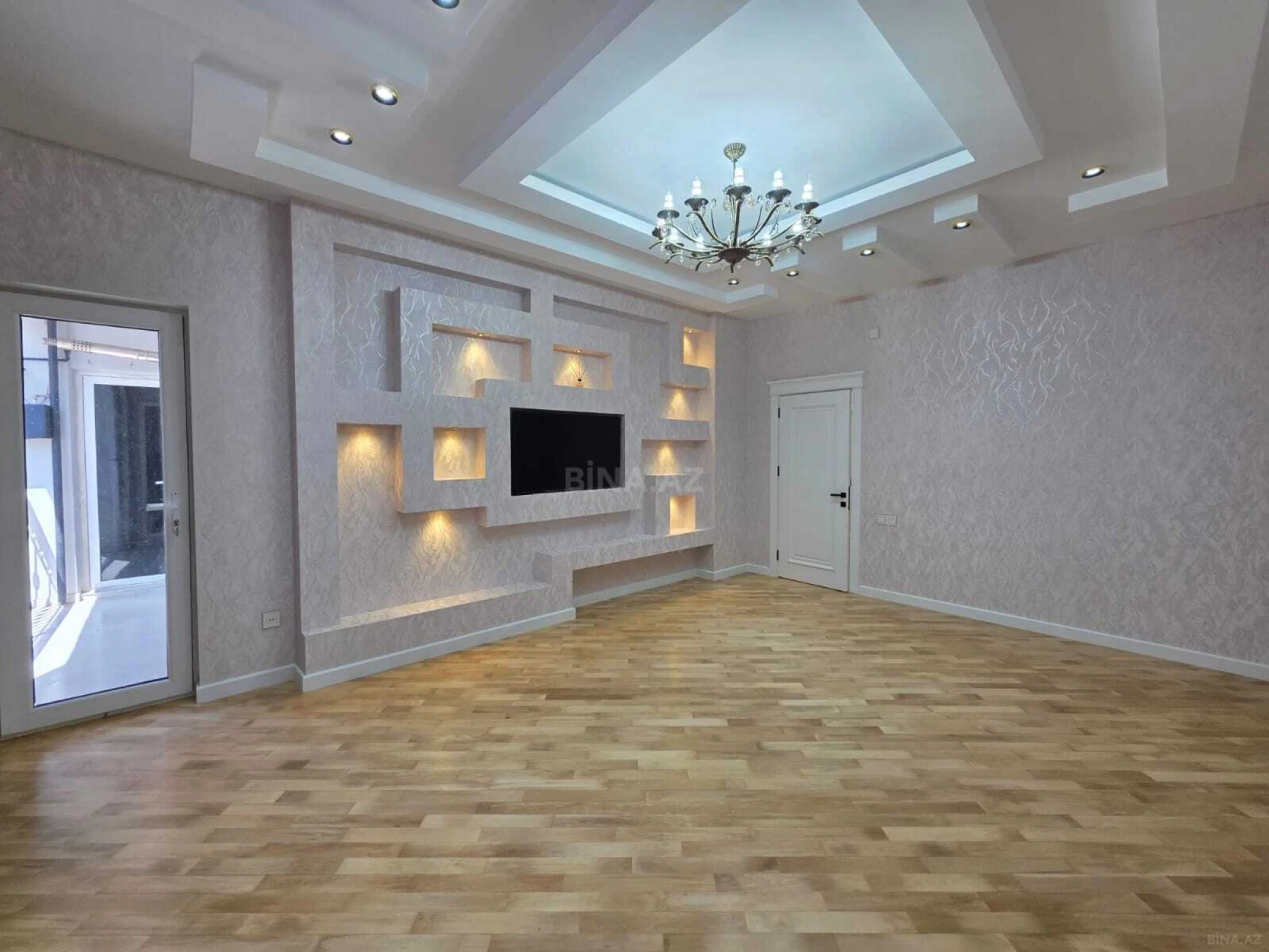 Satılır 3 otaqlı mənzil 106 m²