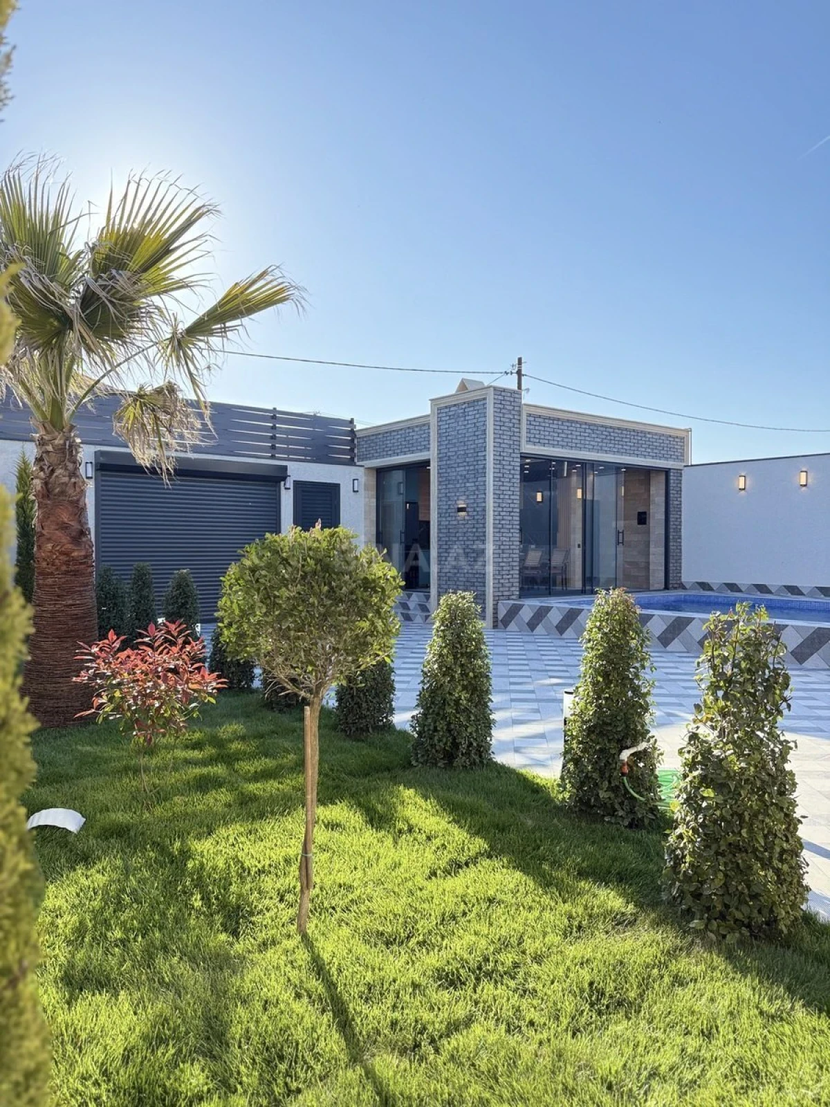 Satılır 5 otaqlı həyət evi 170 m²