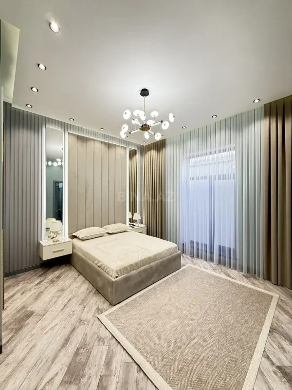 Satılır 5 otaqlı həyət evi 170 m²