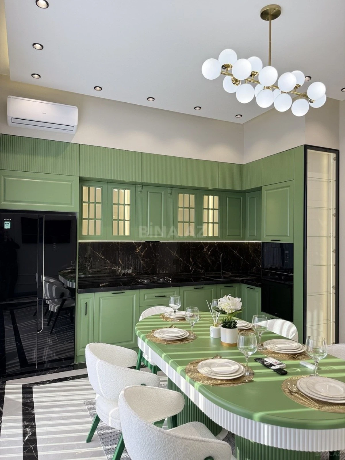 Satılır 5 otaqlı həyət evi 170 m²