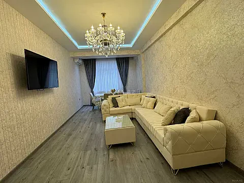 Kirayə verilir 3 otaqlı mənzil 110 m² — Bakı, Sahil qəs. 3 otaq 110.00 m²