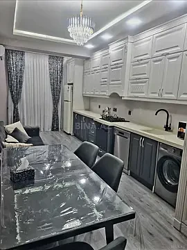 Kirayə verilir 3 otaqlı mənzil 110 m²