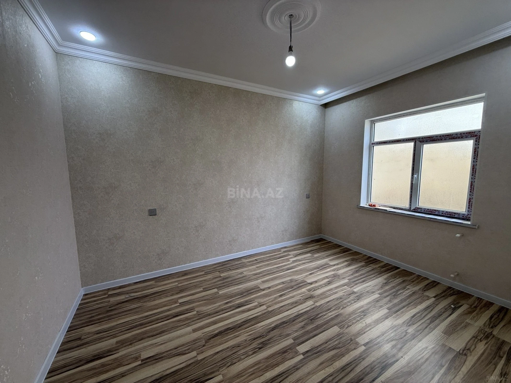 Satılır 3 otaqlı həyət evi 70 m²