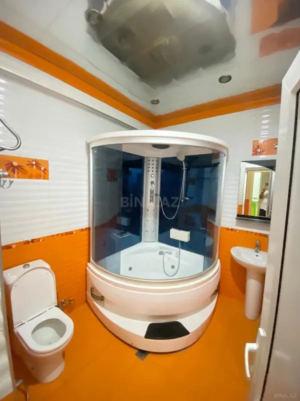 Kirayə verilir 4 otaqlı mənzil 150 m²