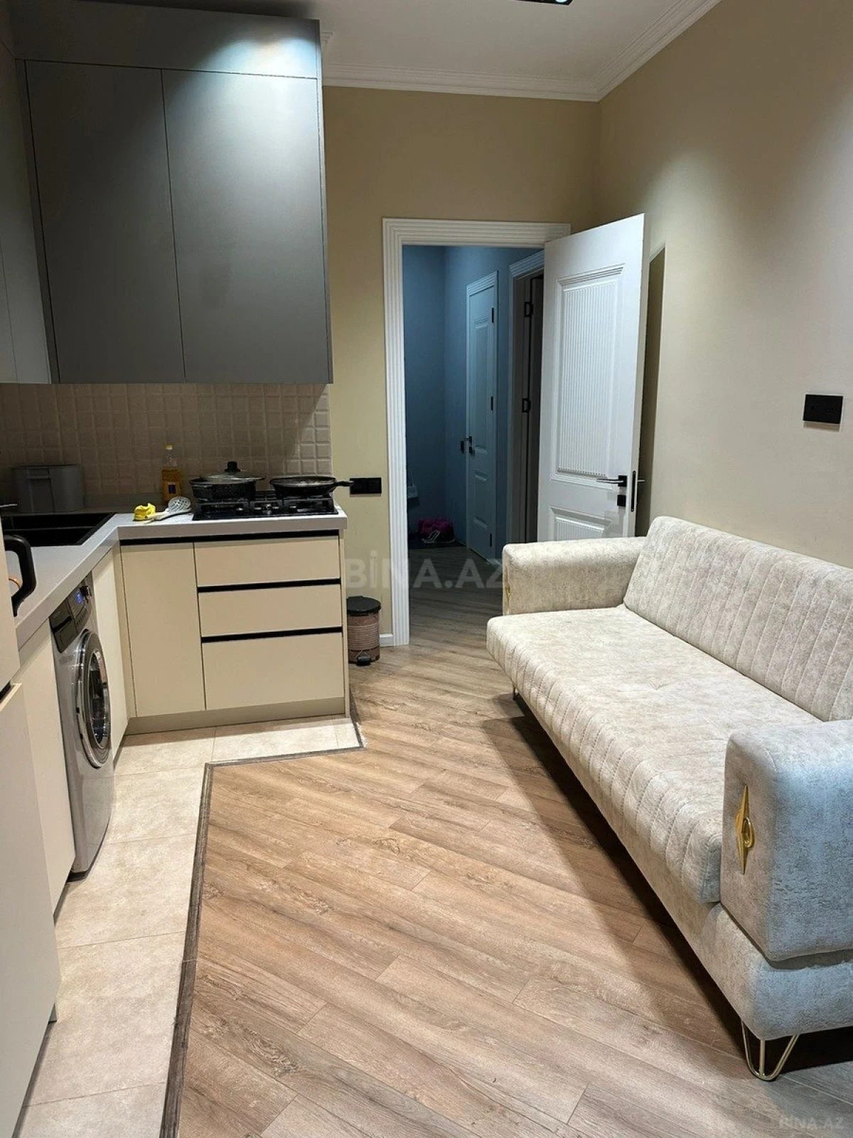 Kirayə verilir 2 otaqlı mənzil 70 m²