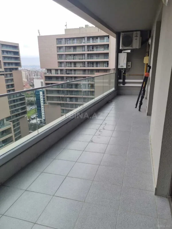 Kirayə verilir 3 otaqlı mənzil 145 m²
