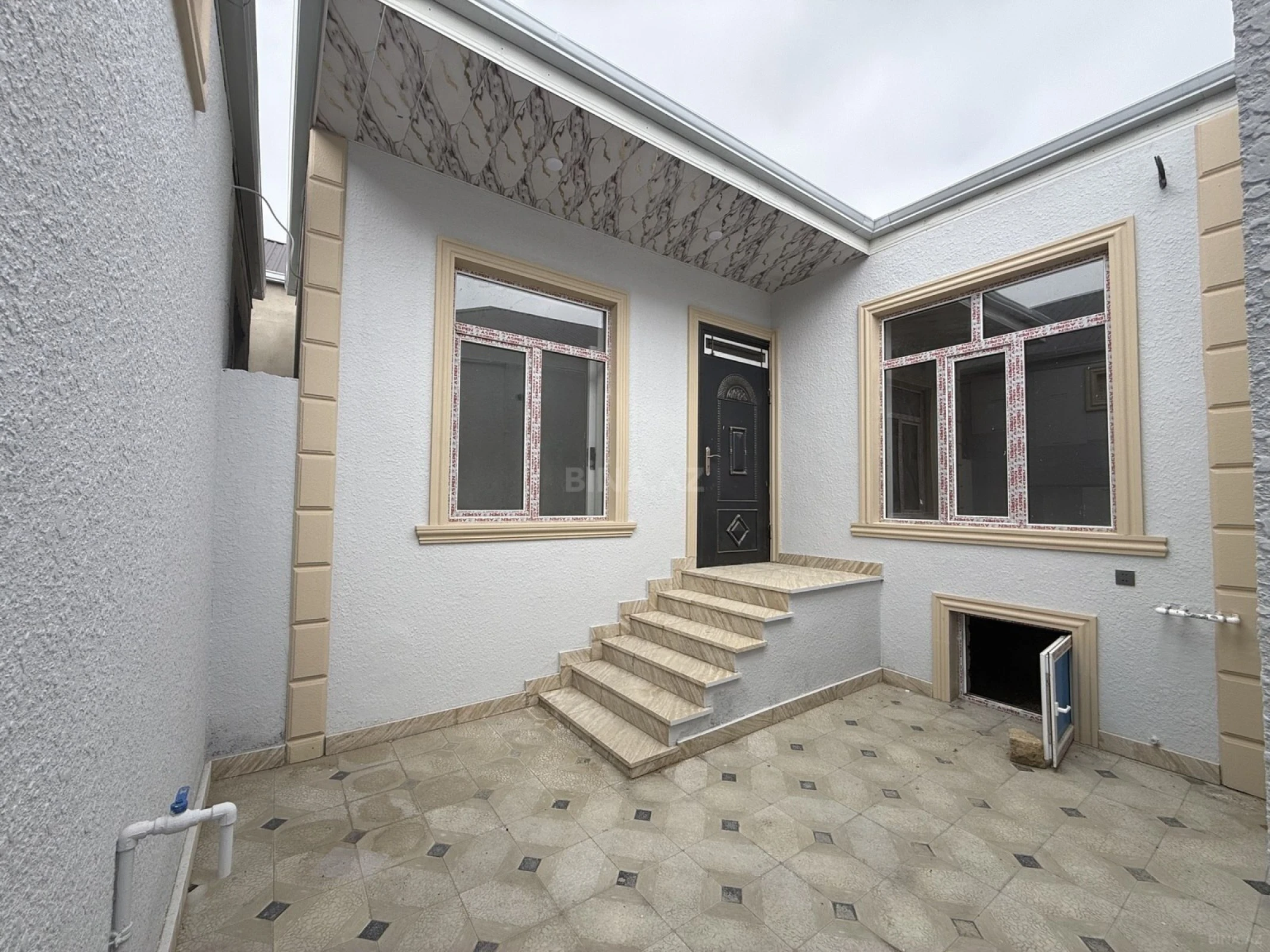 Satılır 3 otaqlı həyət evi 65 m²