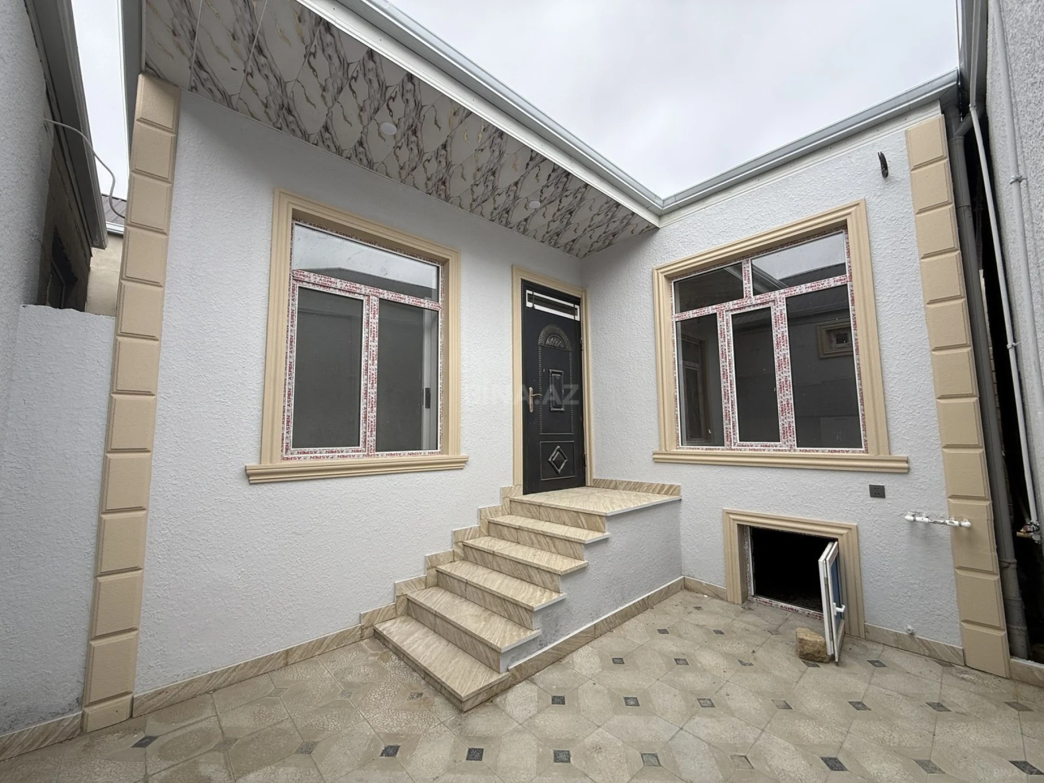 Satılır 3 otaqlı həyət evi 65 m²