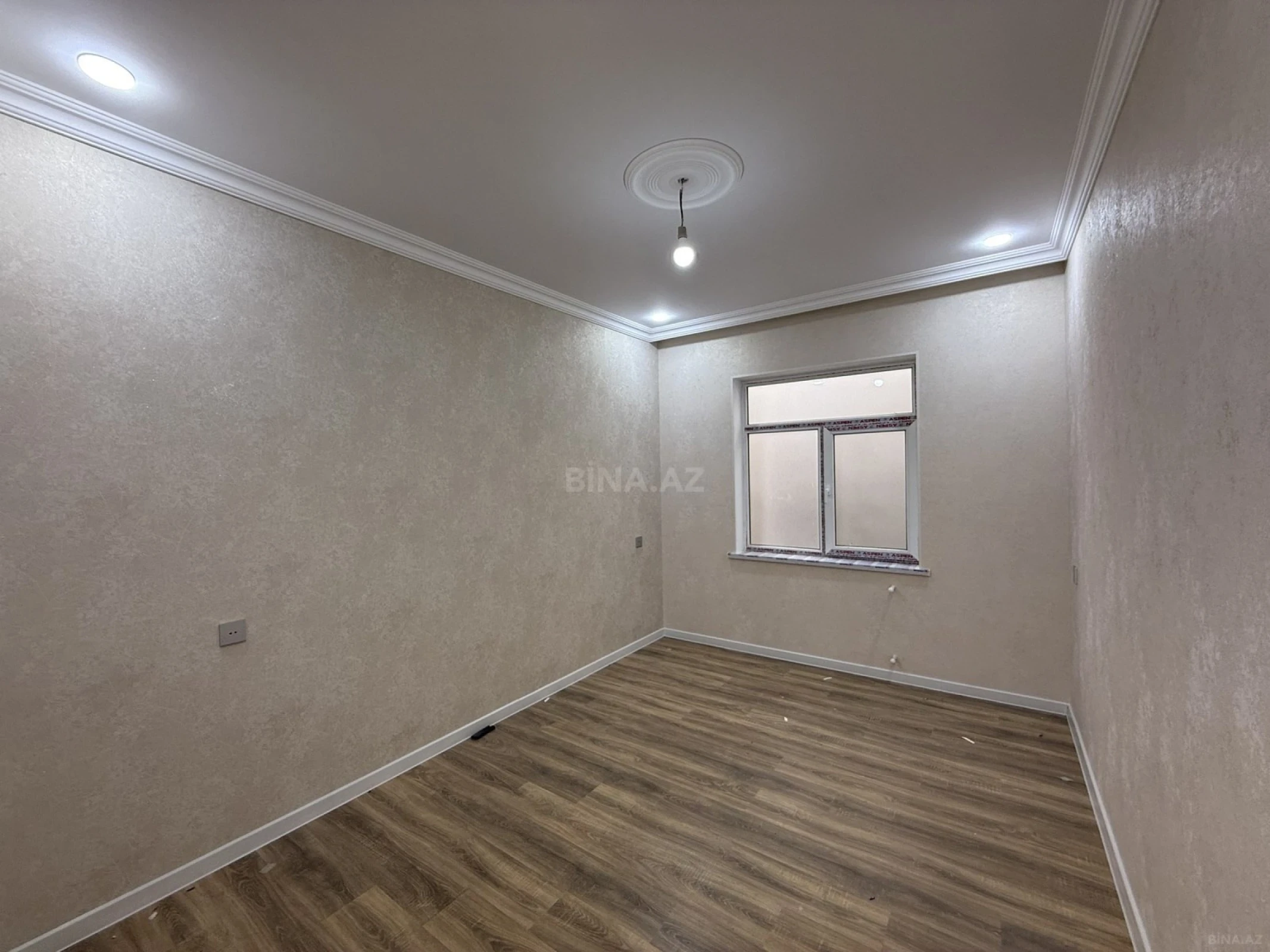 Satılır 3 otaqlı həyət evi 65 m²