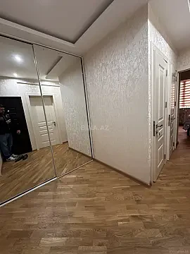 Satılır 2 otaqlı mənzil 65 m²