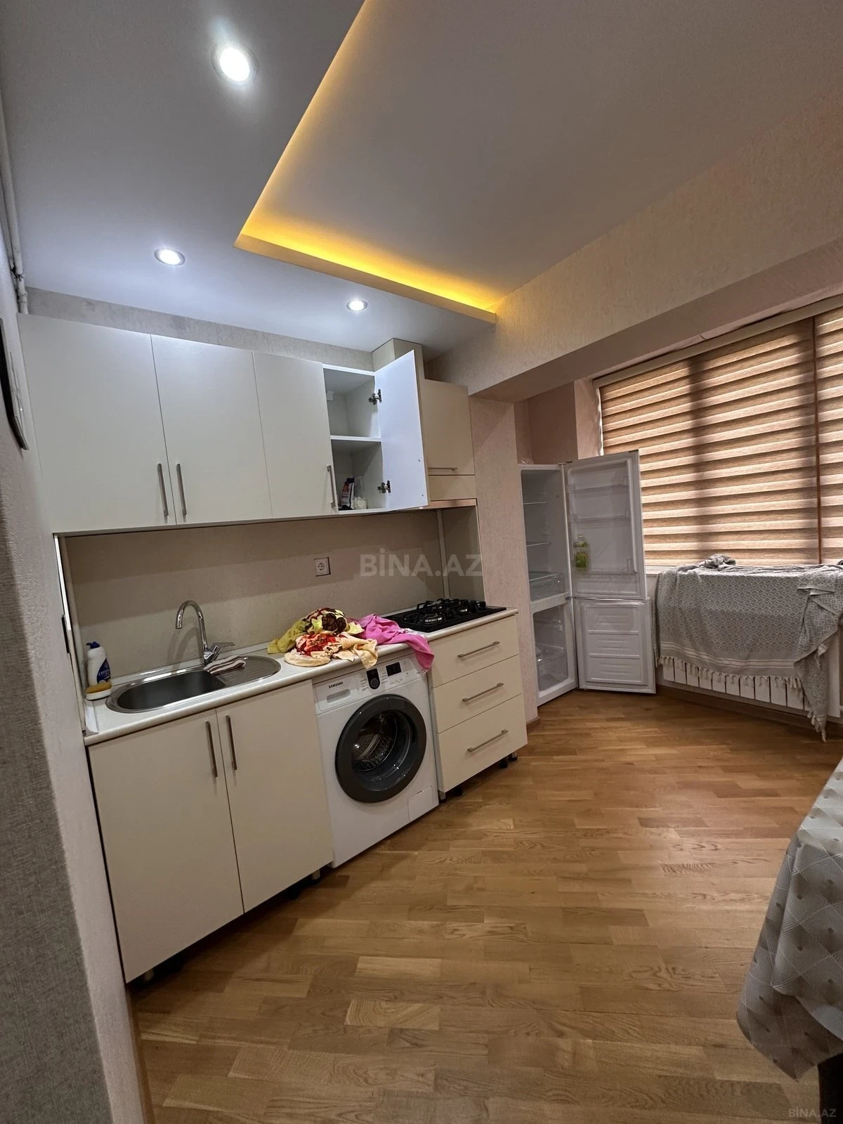 Satılır 2 otaqlı mənzil 65 m²
