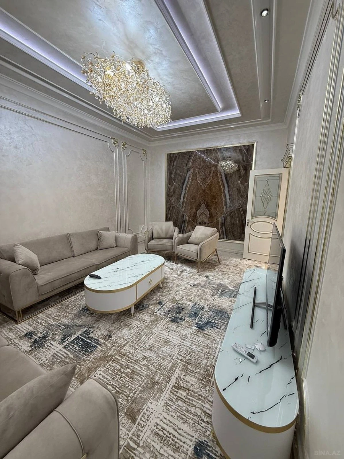 Kirayə verilir 3 otaqlı mənzil 90 m²