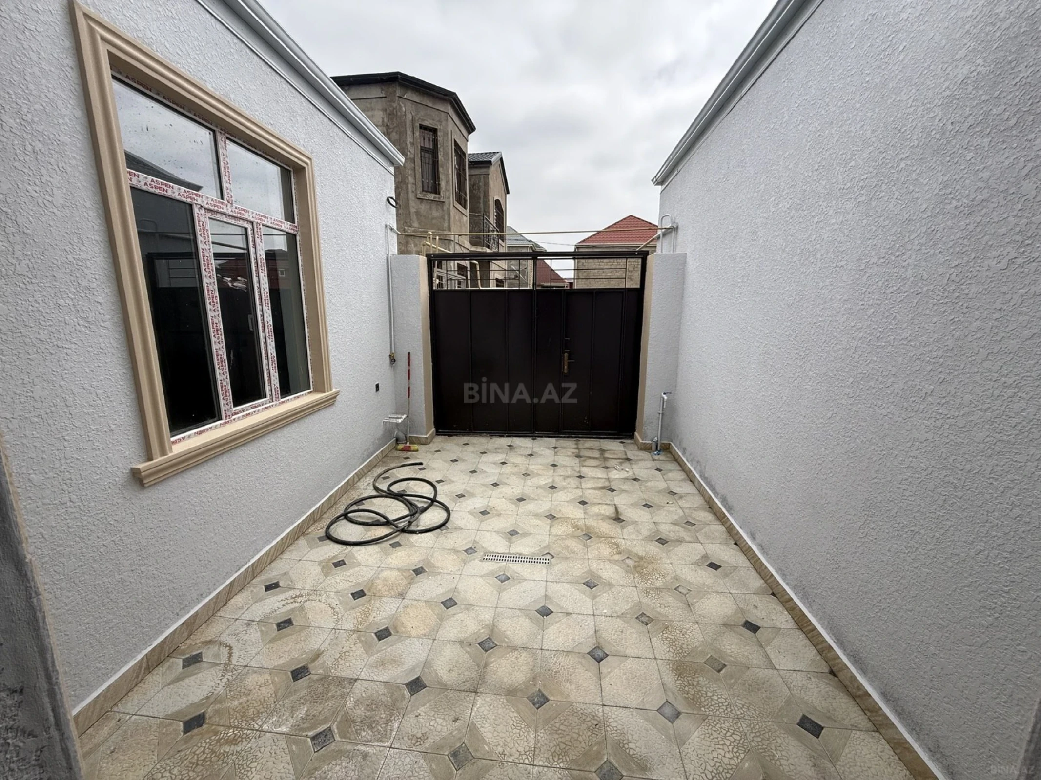 Satılır 3 otaqlı həyət evi 65 m²