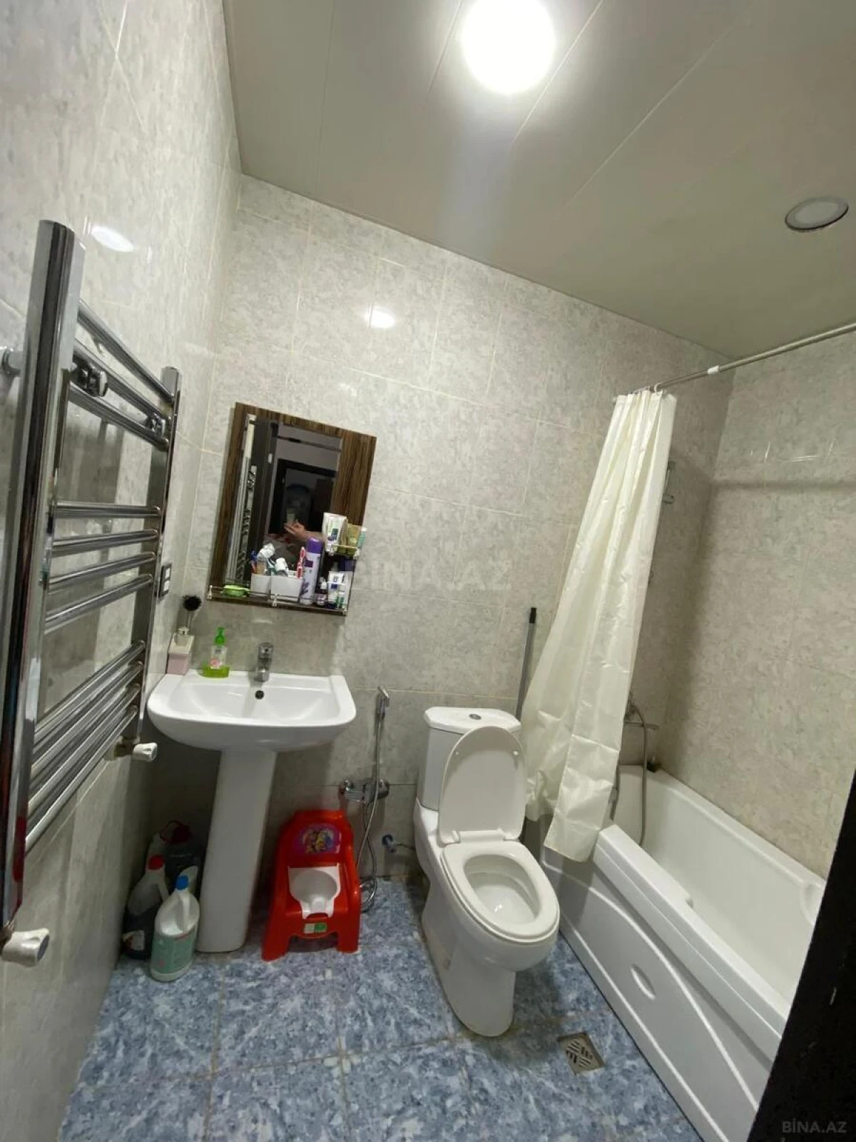 Satılır 3 otaqlı mənzil 76 m²