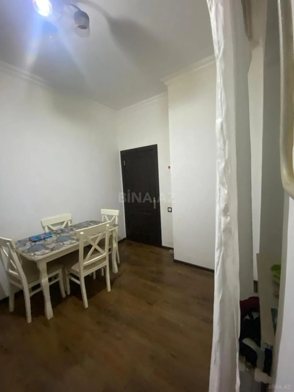 Satılır 3 otaqlı mənzil 76 m²
