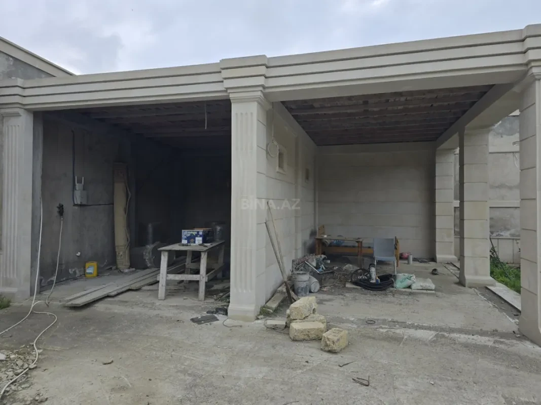 Satılır 5 otaqlı həyət evi 400 m²