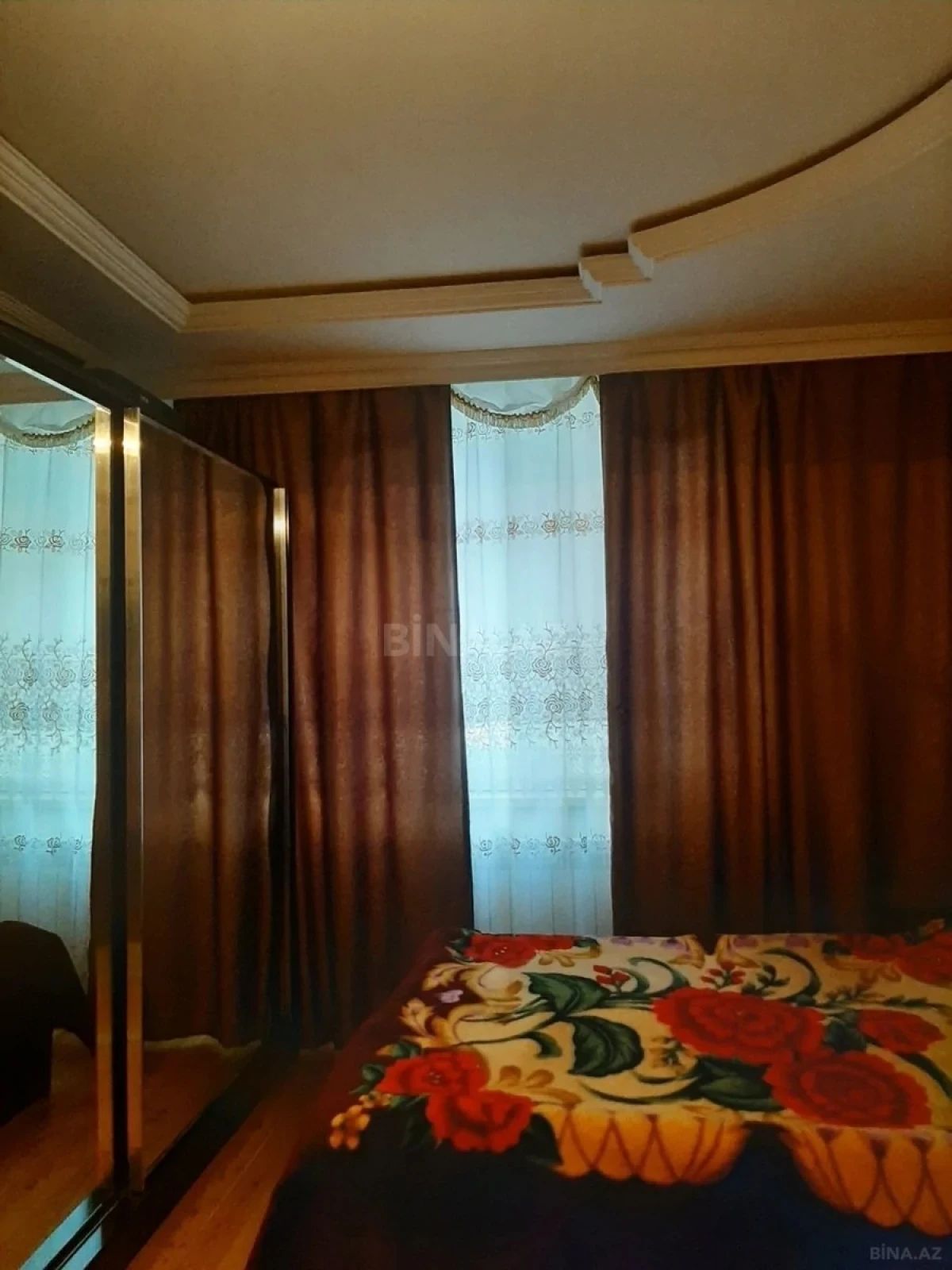 Satılır 2 otaqlı mənzil 67 m²