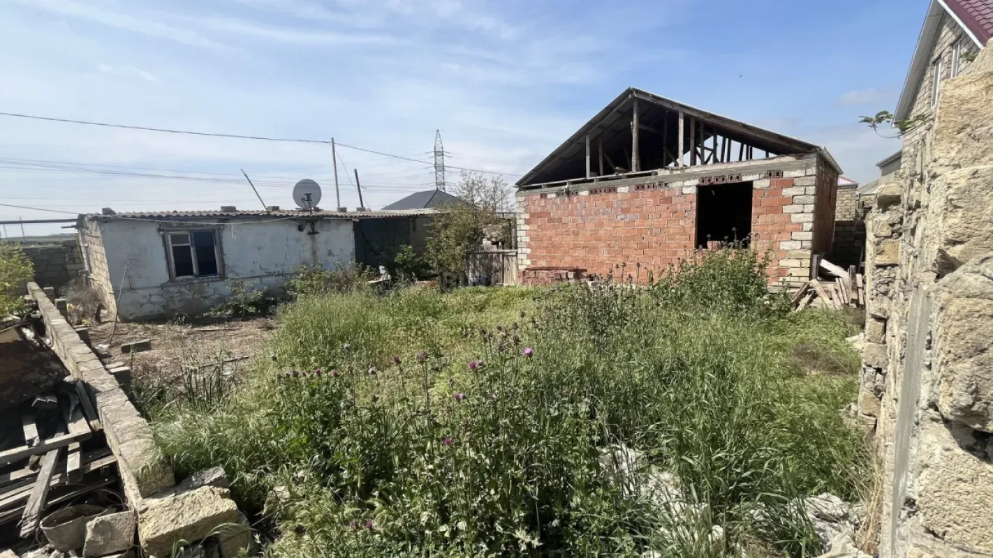 Satılır 1 otaqlı həyət evi 35 m²